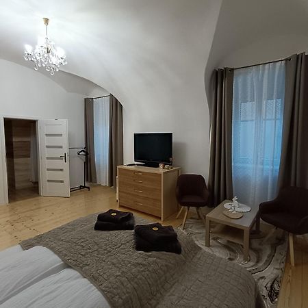 Krizkov Dom Apartment Kremnica Bagian luar foto