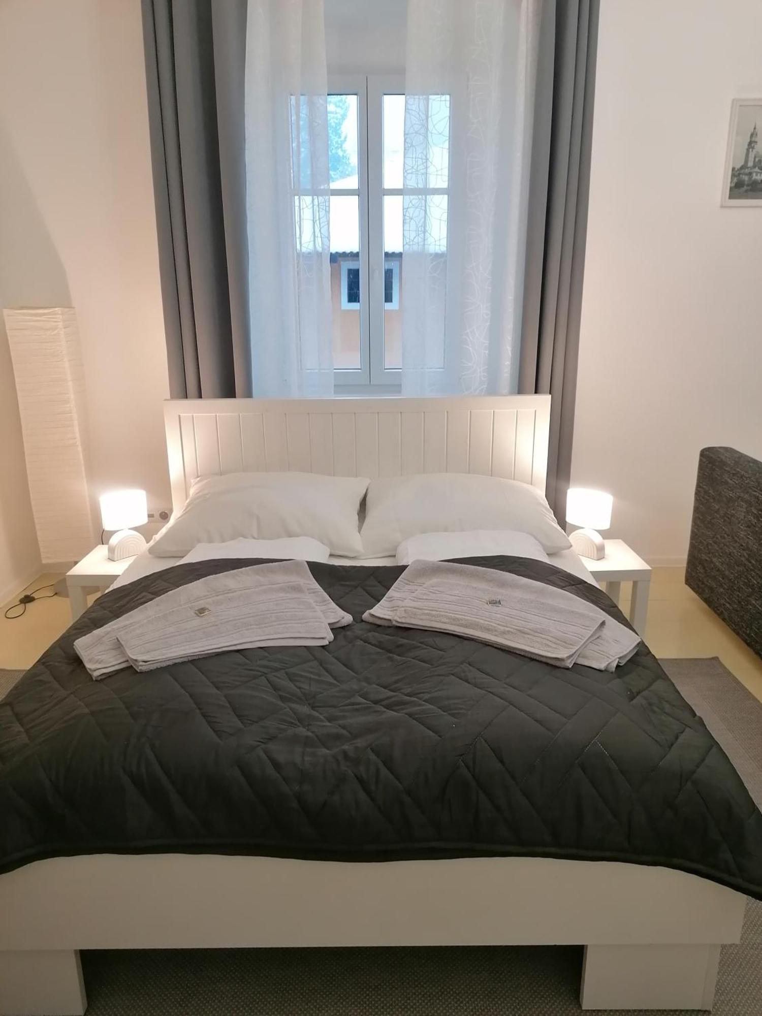 Krizkov Dom Apartment Kremnica Bagian luar foto