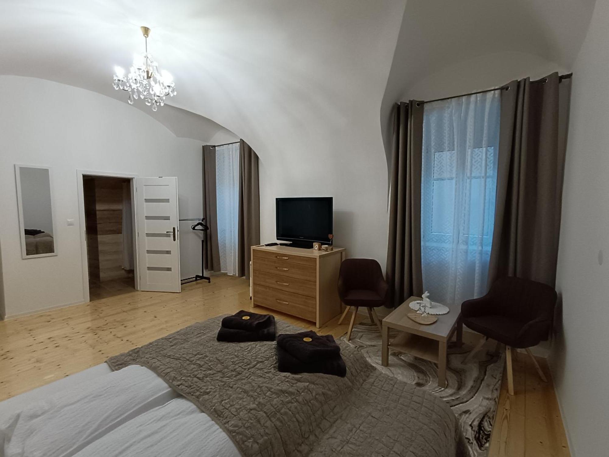 Krizkov Dom Apartment Kremnica Bagian luar foto