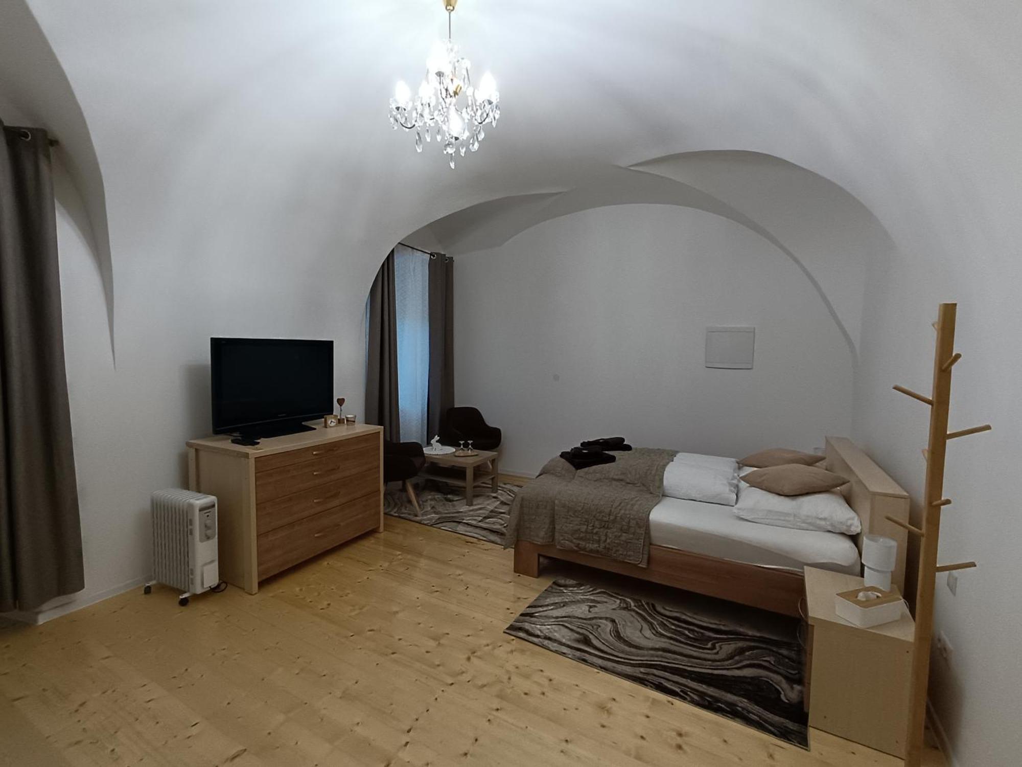 Krizkov Dom Apartment Kremnica Bagian luar foto